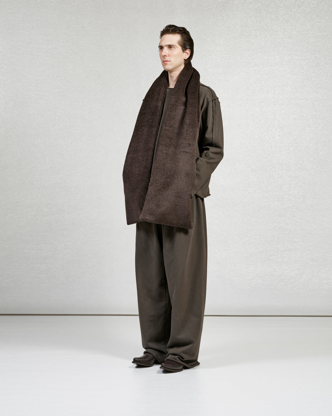 S17 NO.110 SURY ALPACA WOOL PADDED POCKET SCARF