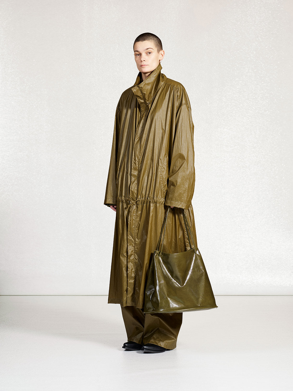 PRE-ORDER S19 NO.17 LEATHER HOOF BAG