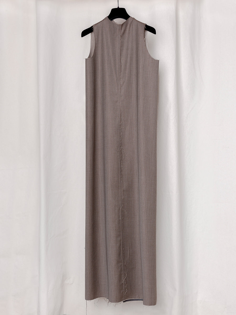 S17 NO.271 FINE WOOL CENTER SEAMS DRESS