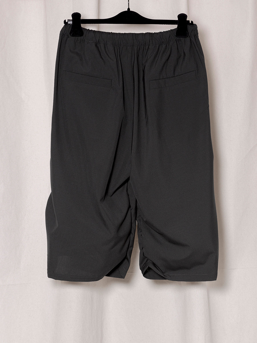 S18 NO.330 SUMMER WOOL DRAPED SHORT TROUSERS