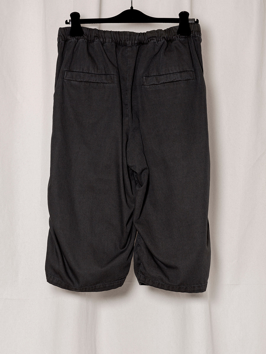 S18 NO.330 BLACK THIN CANVAS SHORT TROUSERS